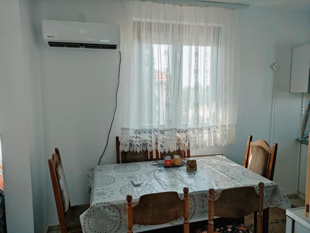 Willa Cozy House Cvetkovic Nisz Zewnętrze zdjęcie